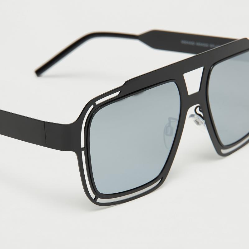 Tinted Full Rim Sunglasses with Nose Pads